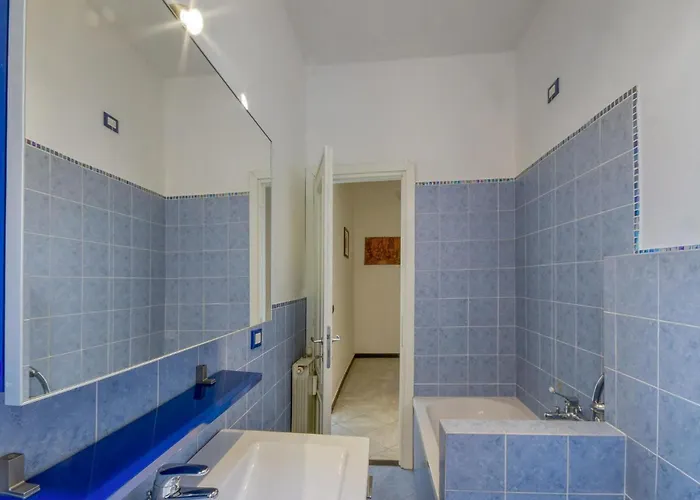 1 Bedroom Beautiful In דירה