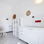 1 Bedroom Beautiful In Apartment
