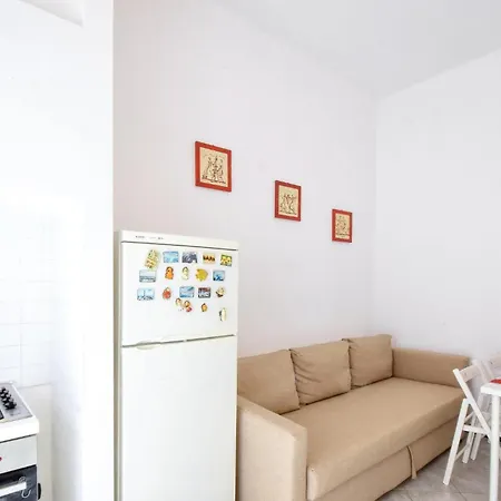 Apartment 1 Bedroom Beautiful In Genoa